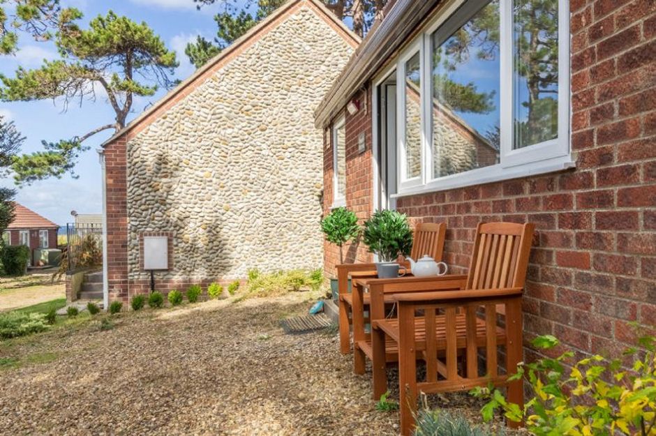 Beach Retreat Holiday Bungalow