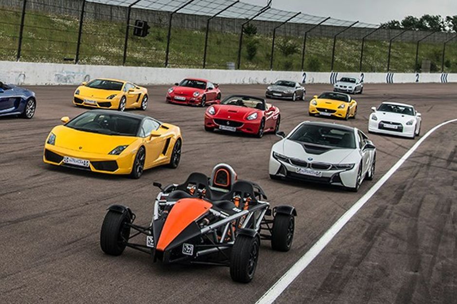 6 Supercars Driving Experience