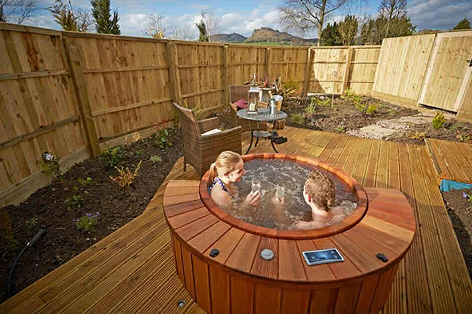 Overnight Spa Break & Private Hot Tub From £259.00 Great Britain Deals