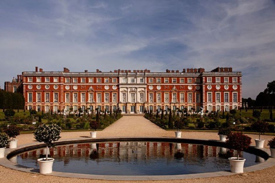 Hampton Court Palace Family Entry